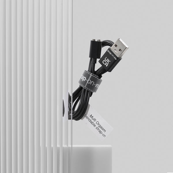 Magnetisches USB-Ladegerät - Vibrierender Strap-On Multi Orgasm