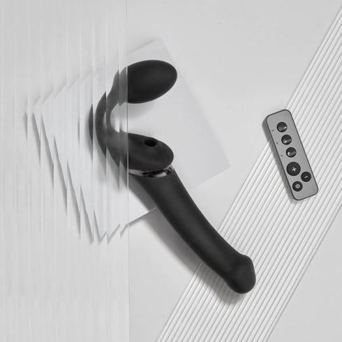 Vibrierender 3-Motoren Strap-On Multi Orgasm mit Fernbedienung - Wiederaufladbare Fernbedienung - Schwarz