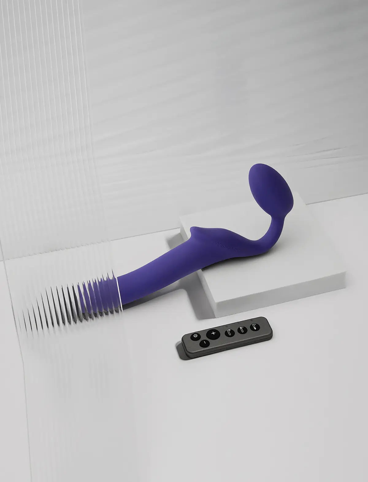 Rechargeable remote-controlled vibrating Strap-on-Me with 3 motors in lila, designed for powerful performance and customizable vibration modes